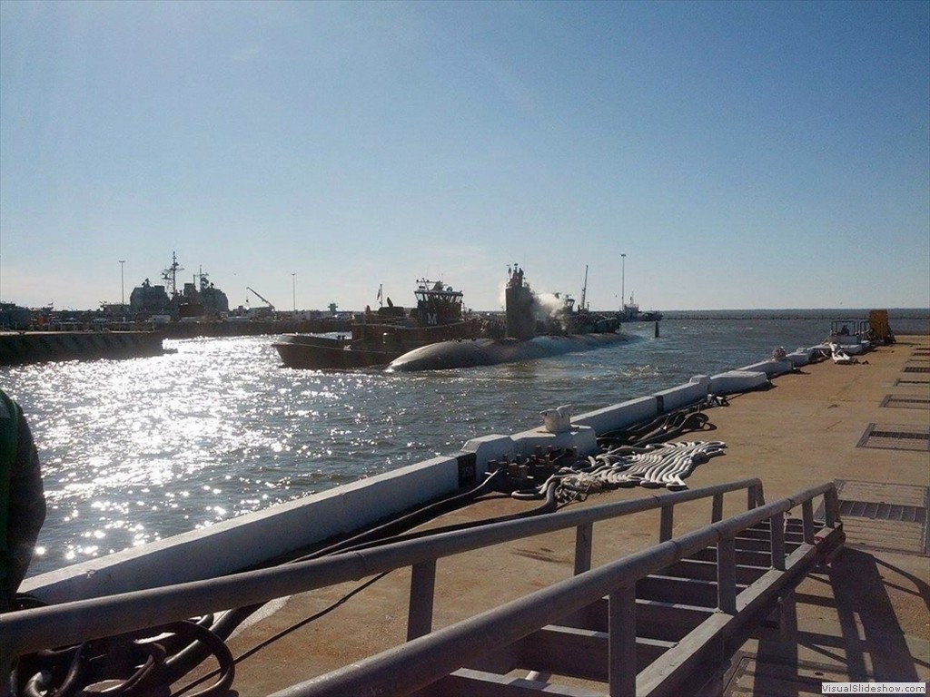 USS Montpelier (SSN-765) mooring at pier 3T, Norfolk Naval Station, Feb, 2014.