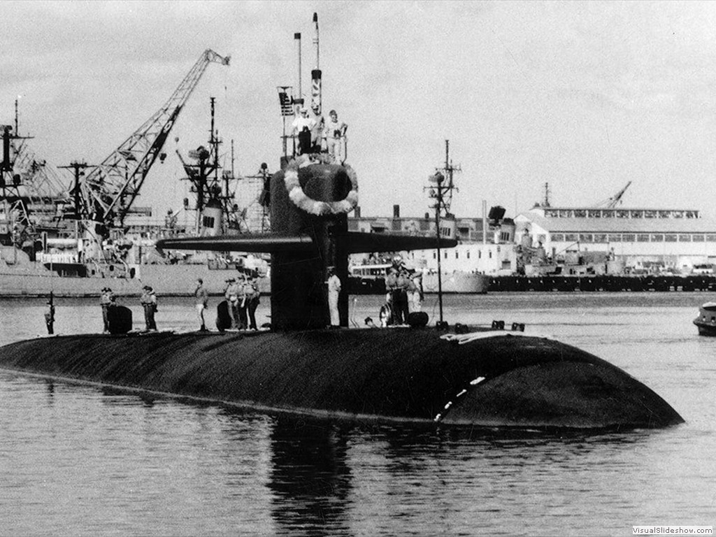 USS New York (SSN-696) returns from a successful patrol.